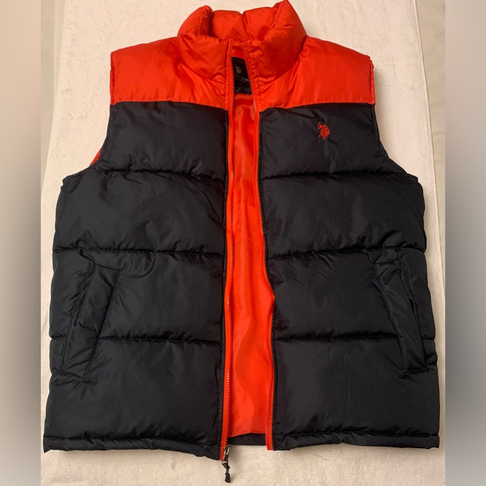 US POLO ASSN. Navy Blue & Red Puffy Vest Size Medium